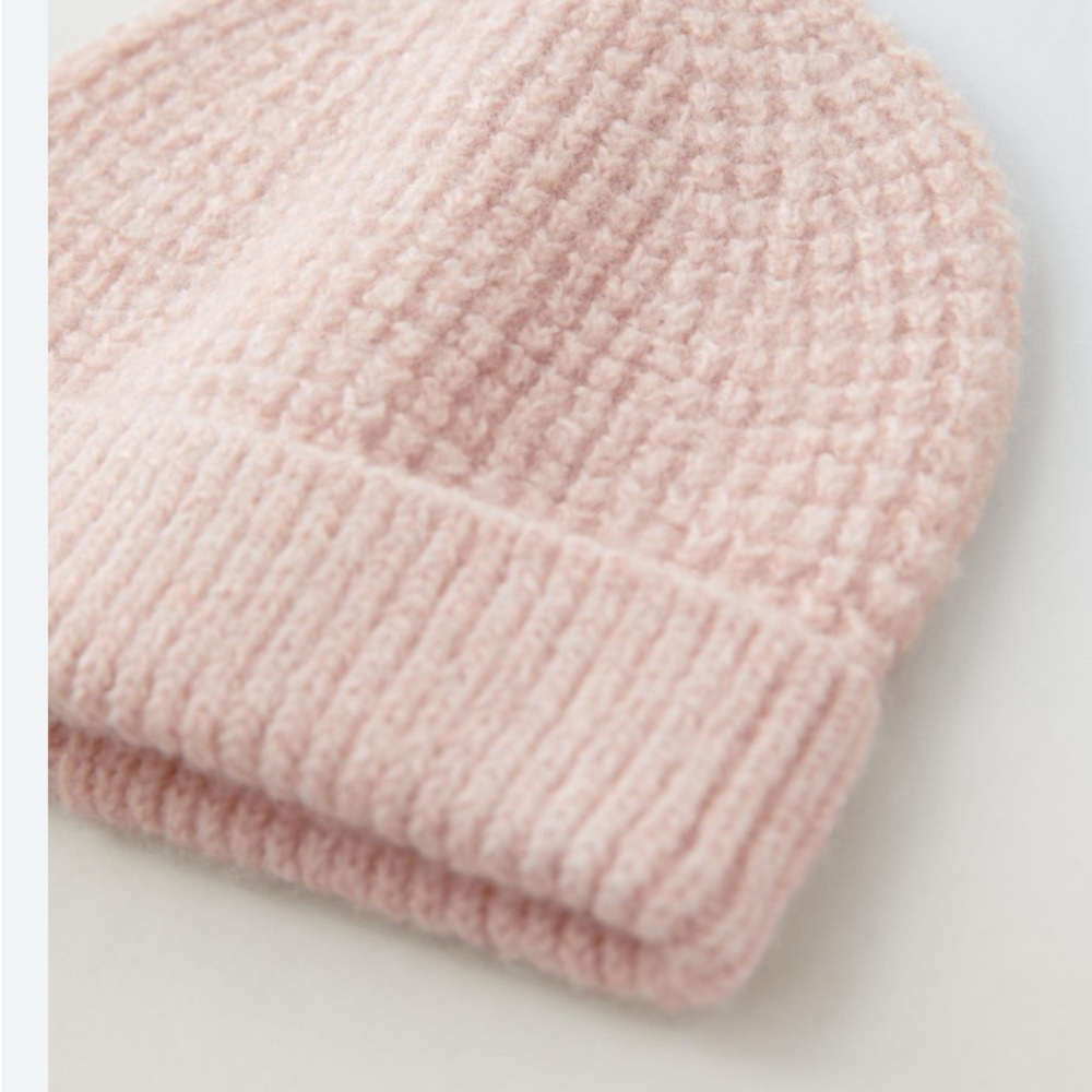Zara baby brand new hat size 1-9 months